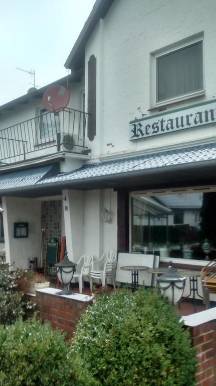 Holstenhof"Garni" Kaltenkirchen Exteriör bild